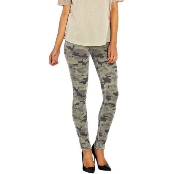 HUDSON JEANS
COLLIN SKINNY JEANS - CAMO size 28 - Picture 1 of 12